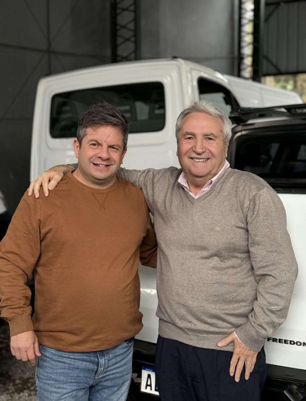 Padre e hijo, al frente de la concesionaria