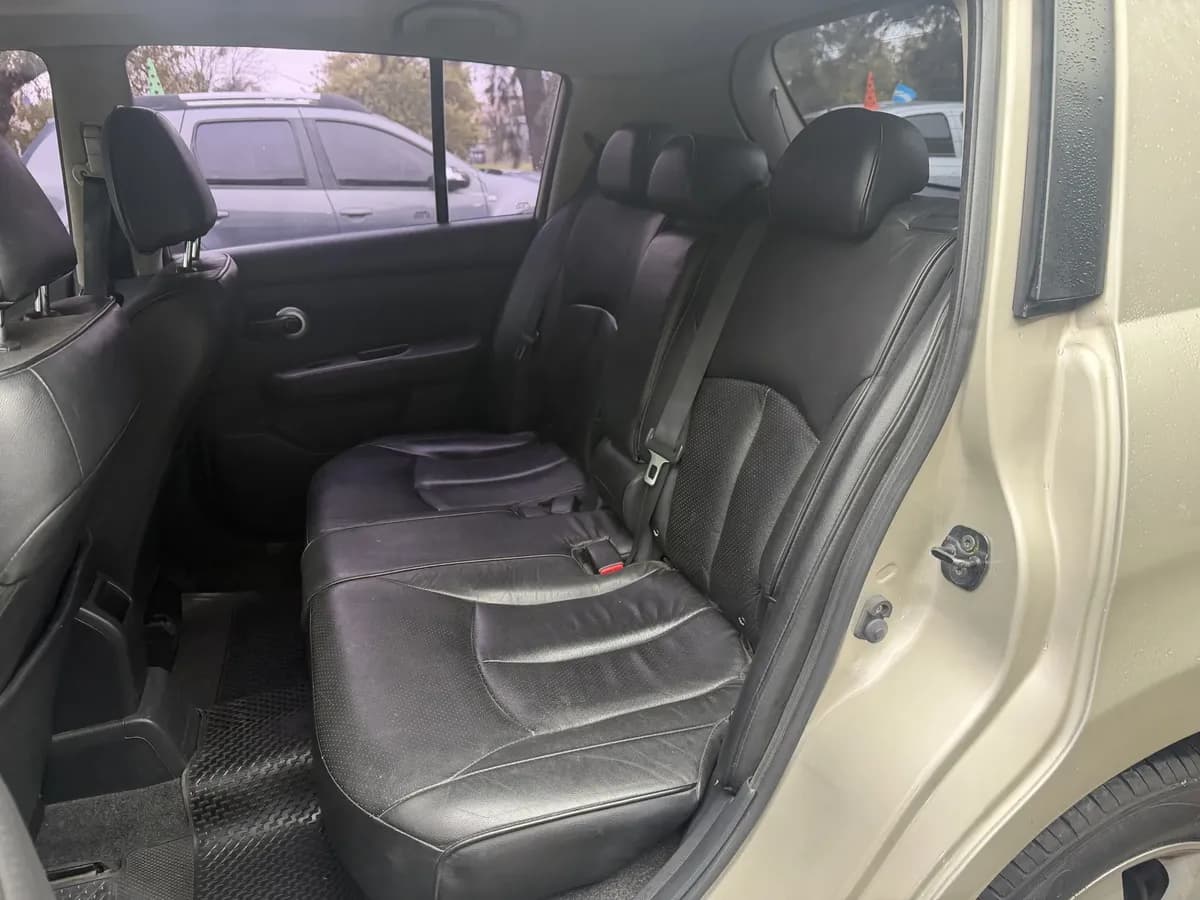 Nissan Tiida 2011, foto 7