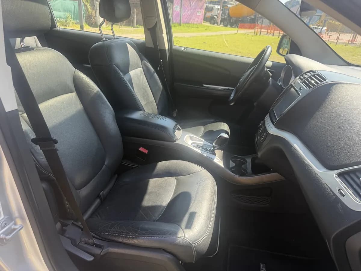 Dodge Journey 2011, foto 21