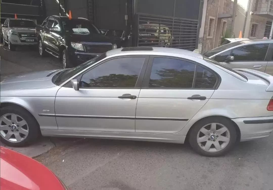BMW Serie 3 2000, foto 4