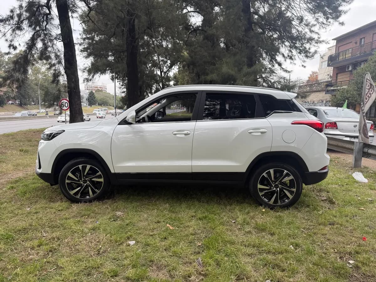 BAIC X35 2025, foto 10