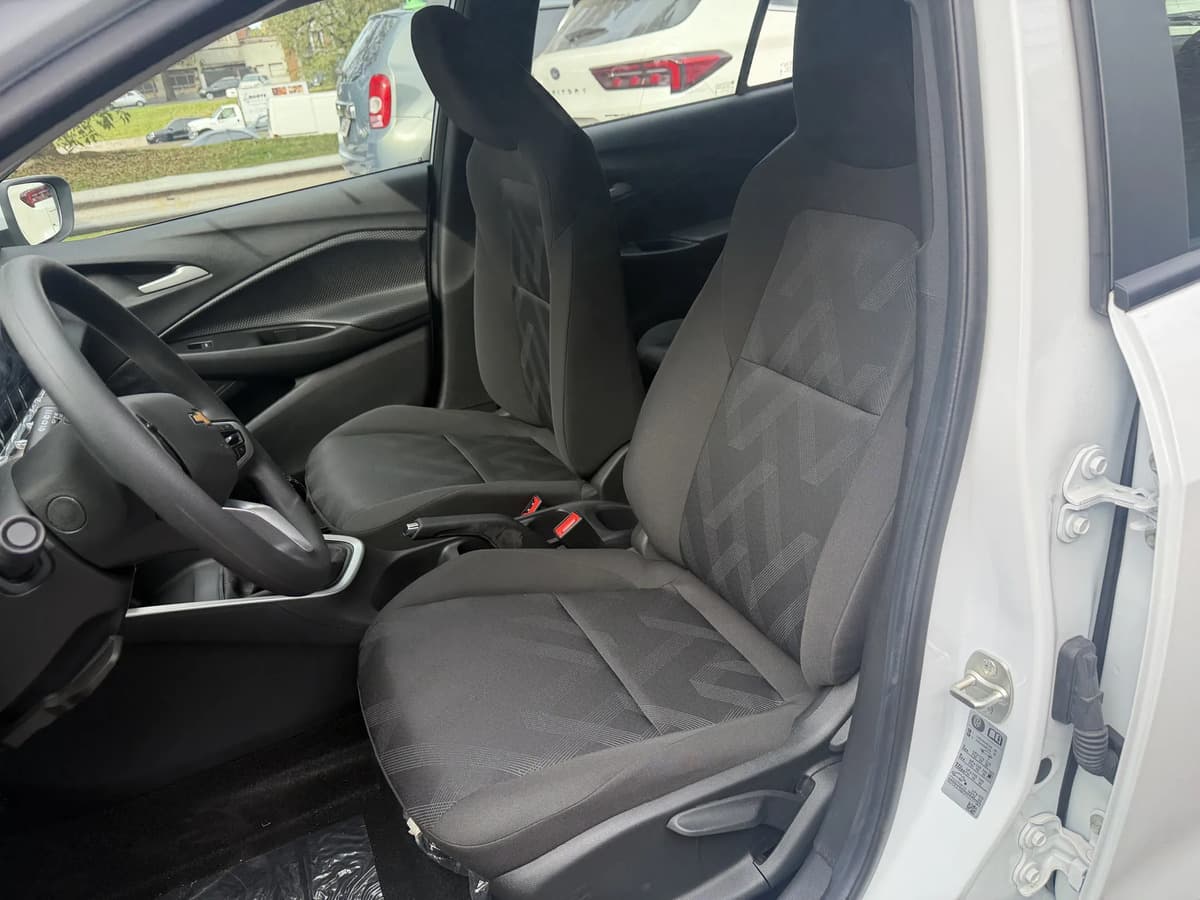 Chevrolet Onix 2026, foto 13