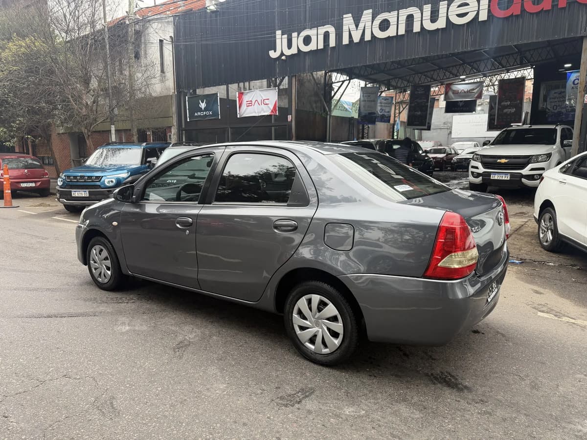 Toyota Etios 2015, foto 4