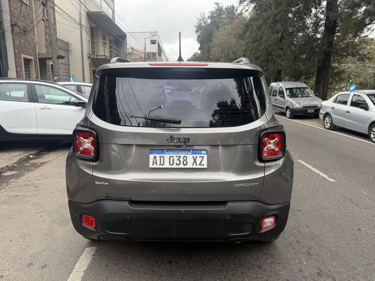 Jeep Renegade 2018, foto 6