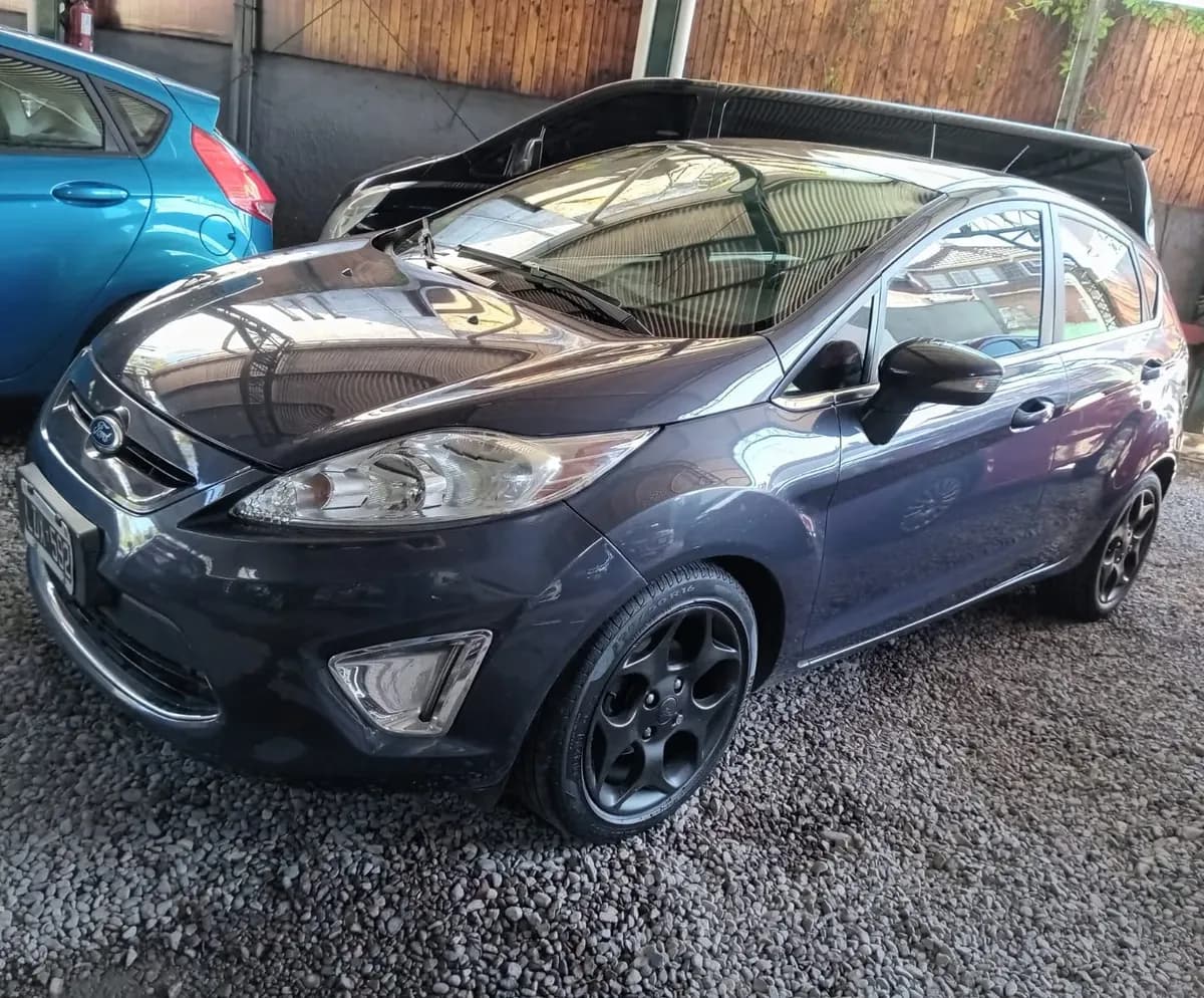 Ford Fiesta Kinetic 2012, foto 1