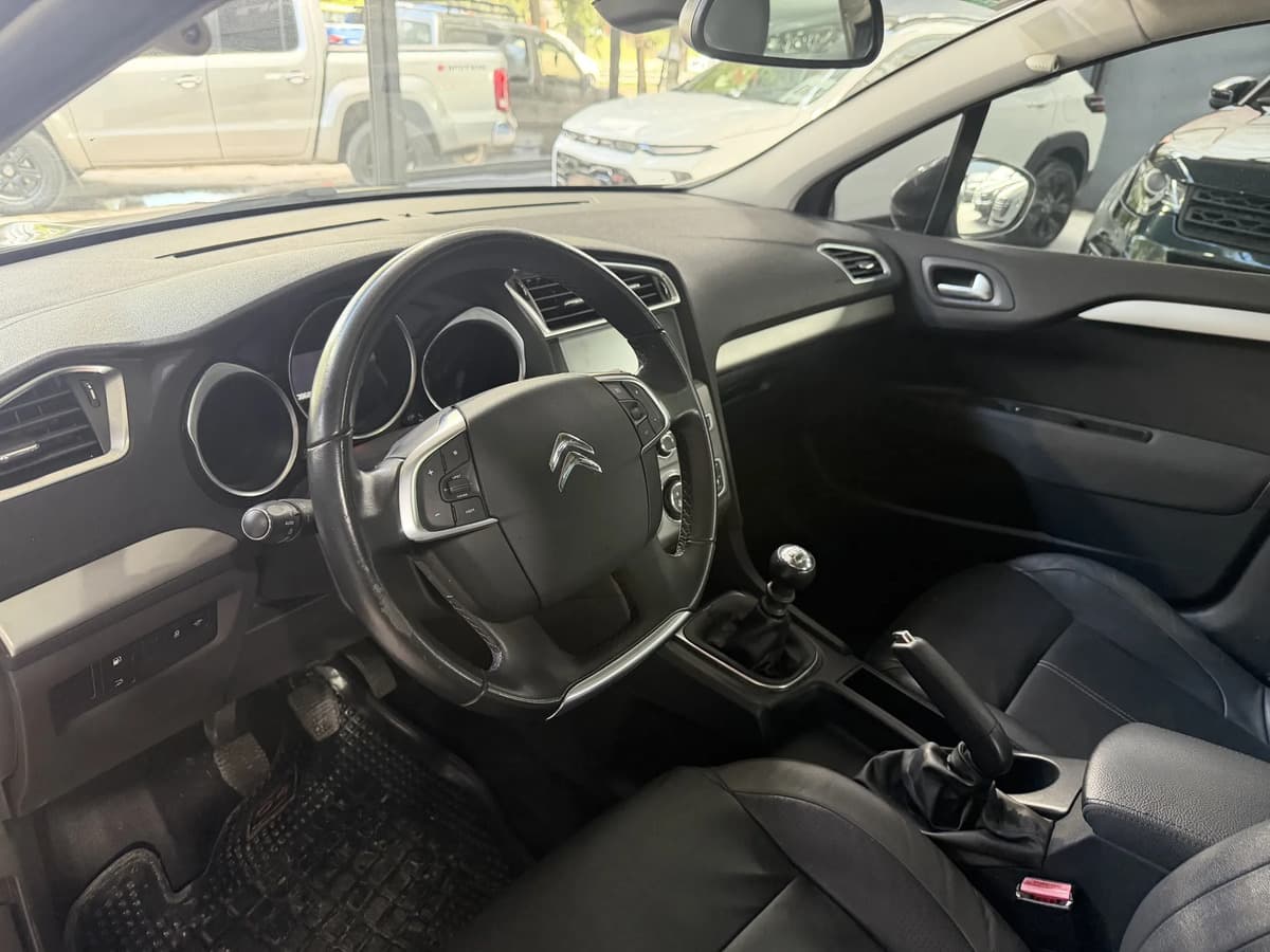 Citroën C4 Lounge 2016, foto 15