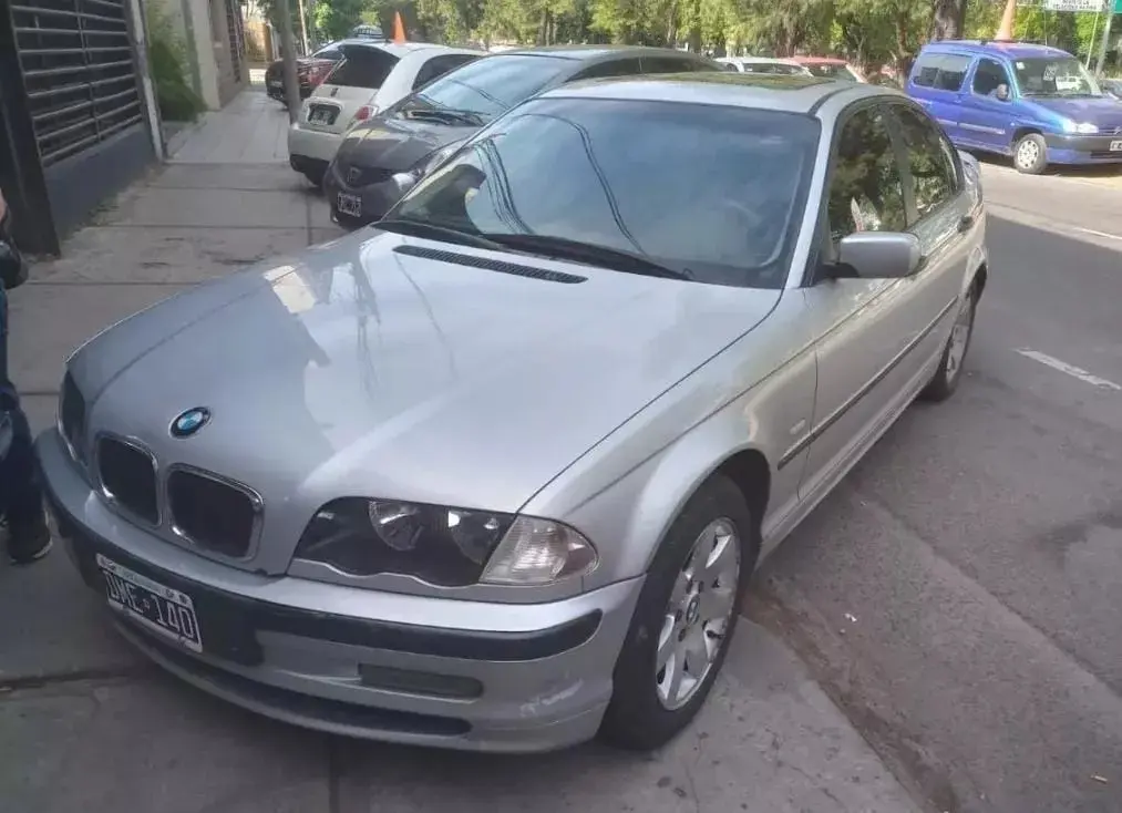 BMW Serie 3 2000, foto 10