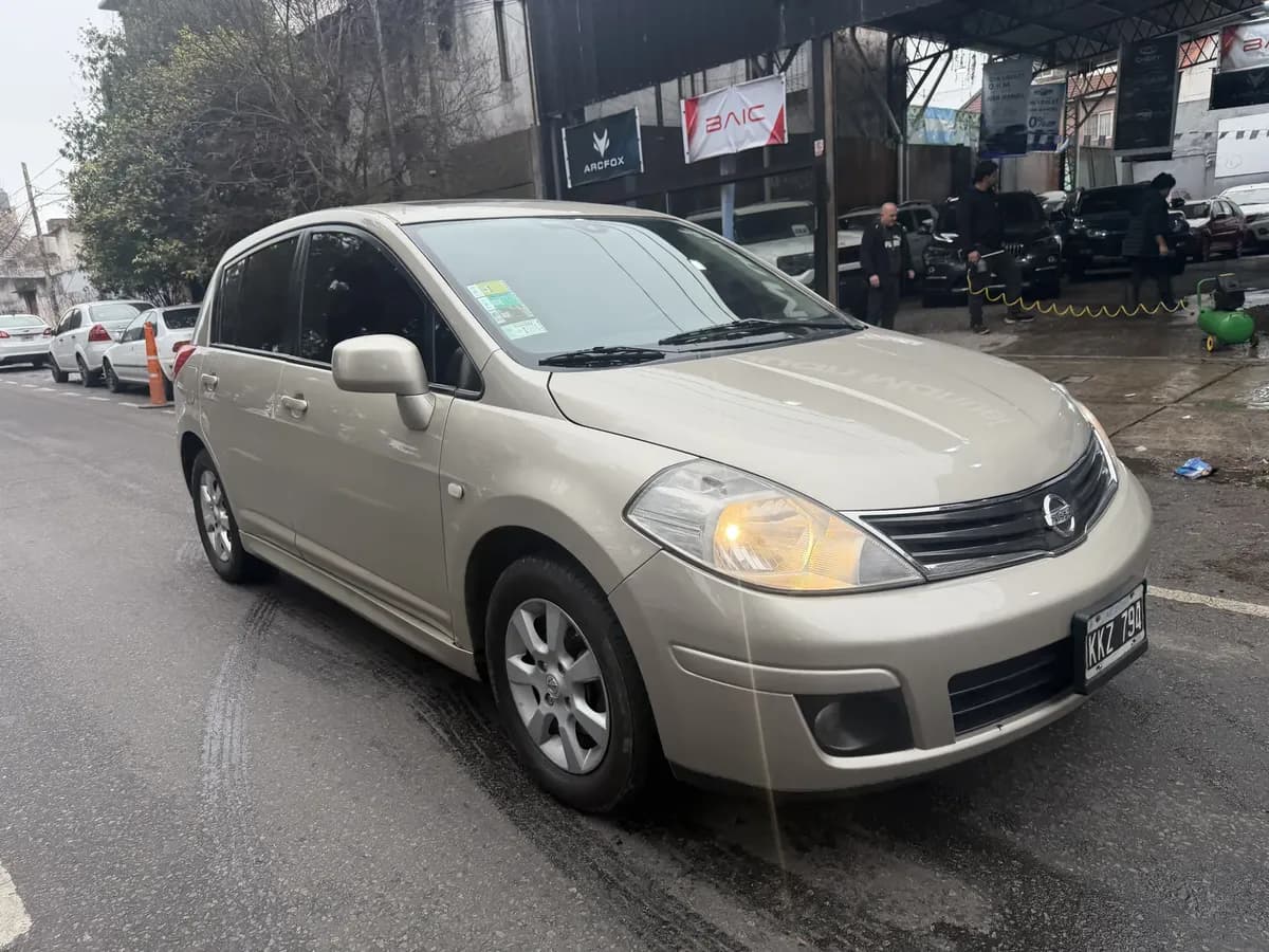 Nissan Tiida 2011, foto 4