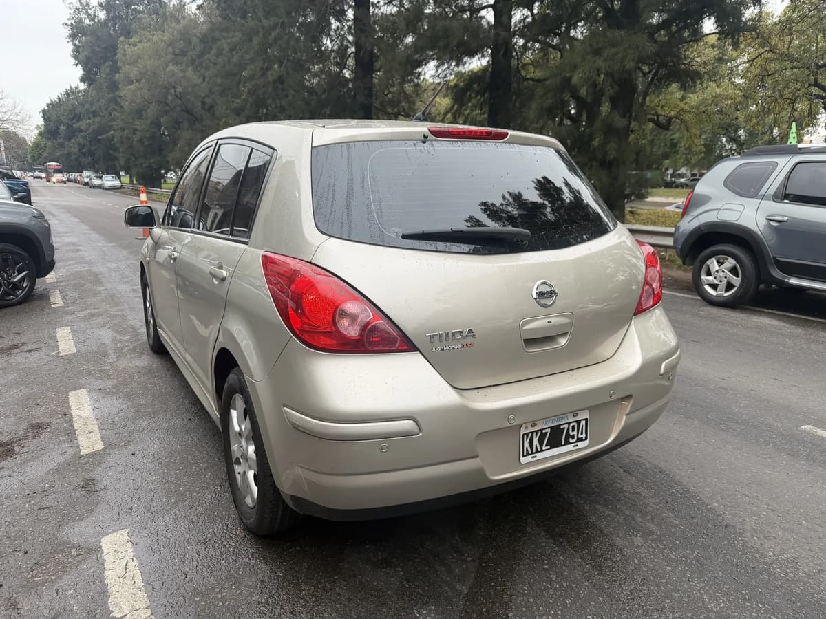 Nissan Tiida 2011, foto 11
