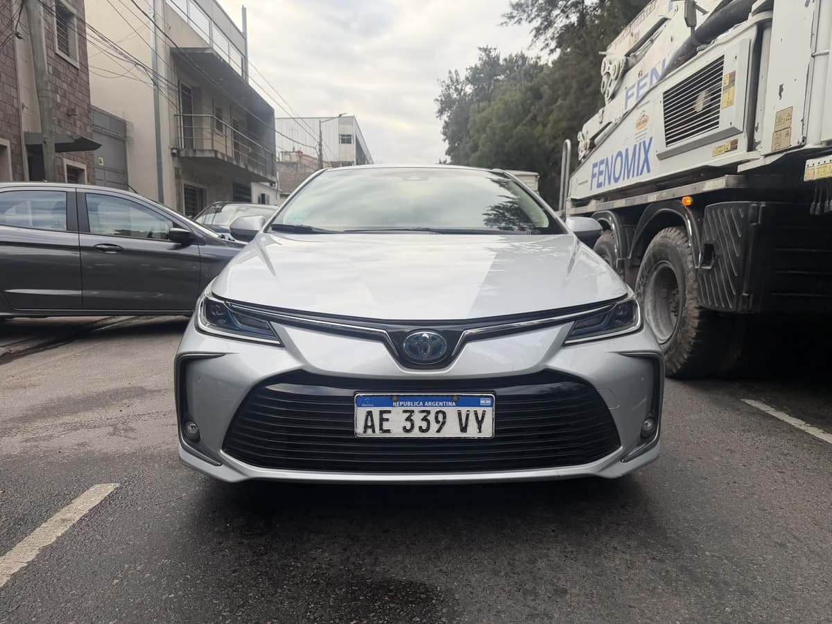 Toyota Corolla 2020, foto 2