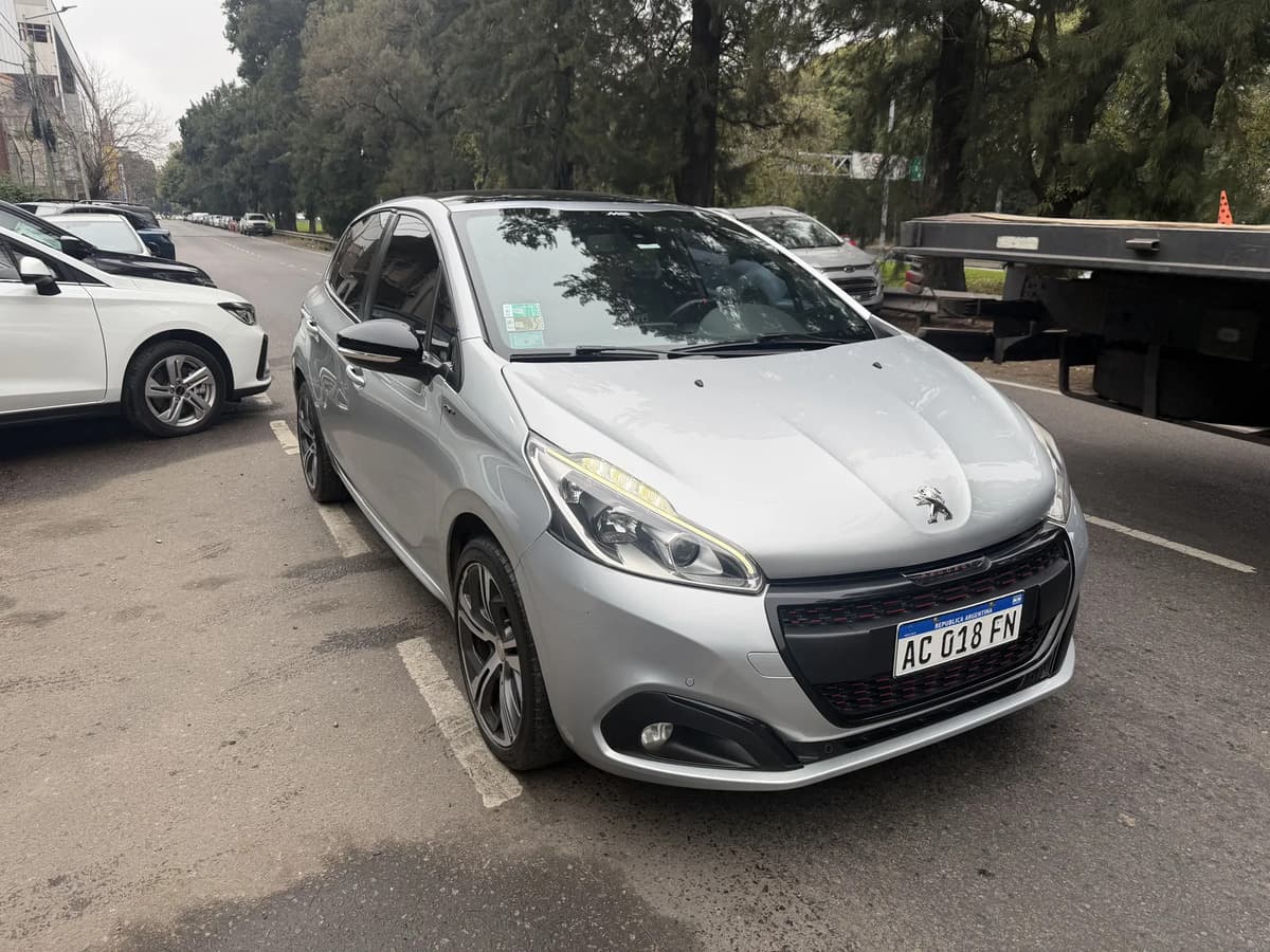 Peugeot 208 2017, foto 6