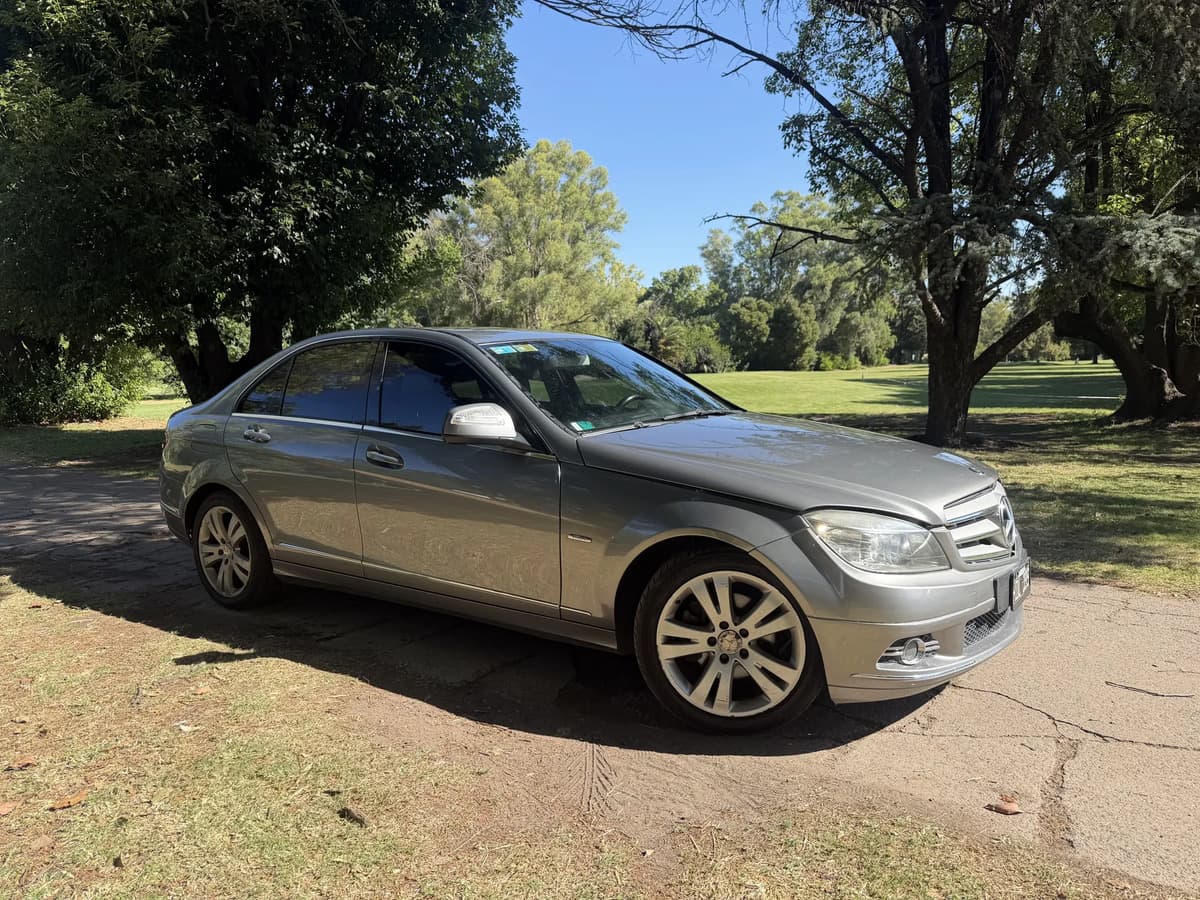 Mercedes-Benz Clase C 2008, foto 9