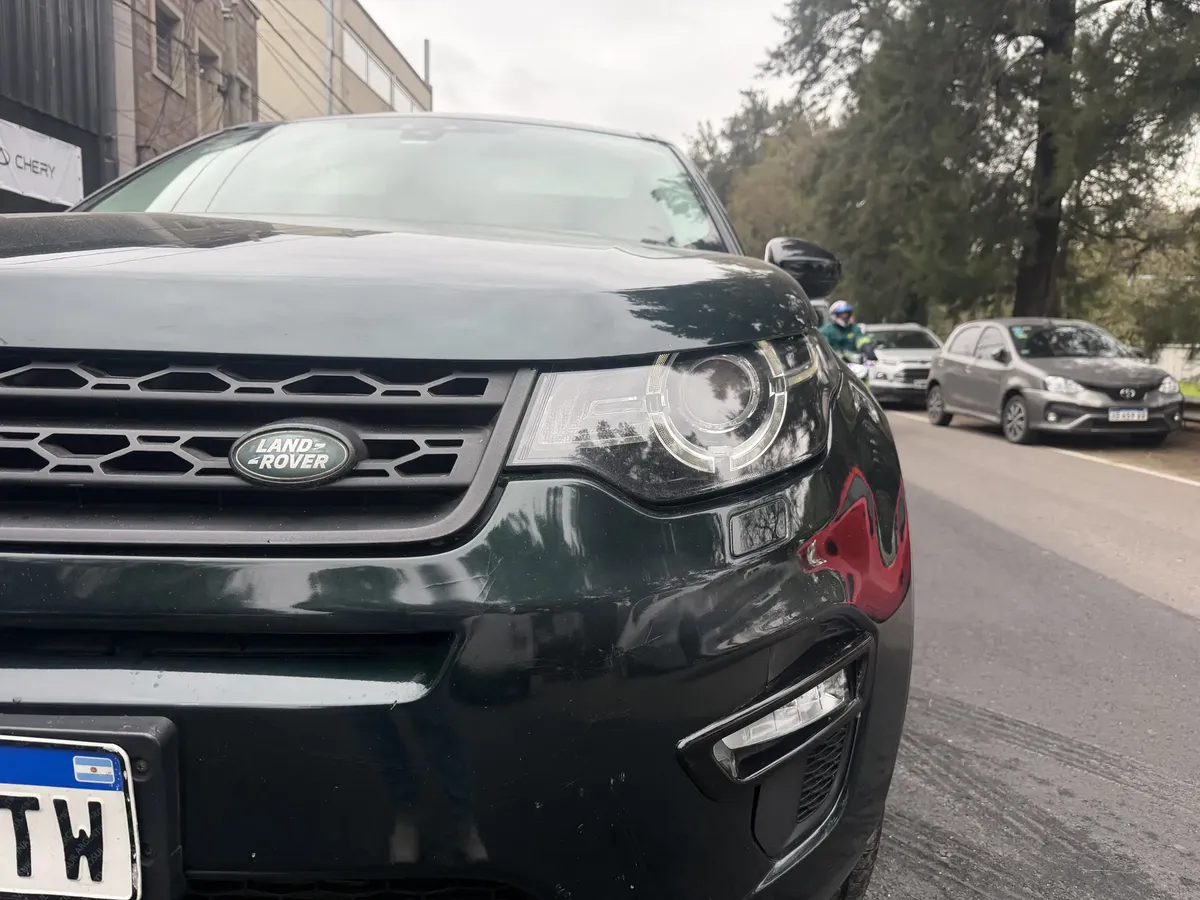 Land Rover Discovery 2017, foto 9