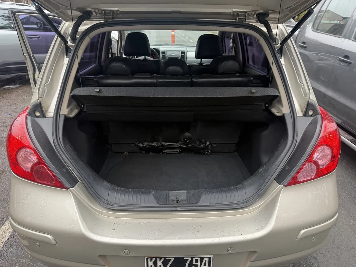Nissan Tiida 2011, foto 6