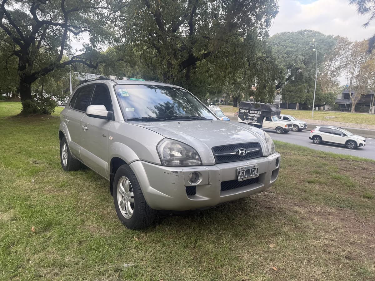 Hyundai Tucson 2008, foto 2