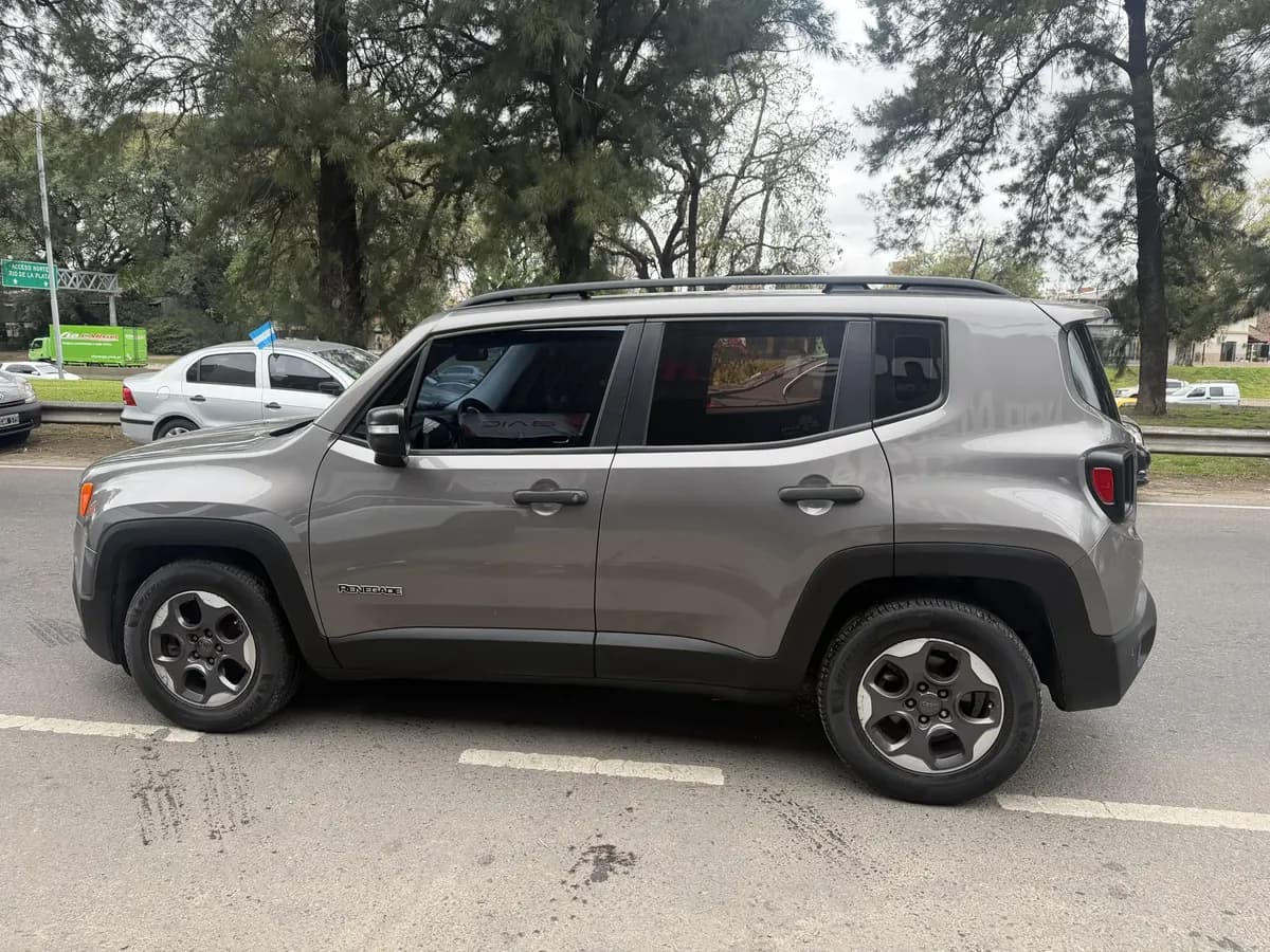 Jeep Renegade 2018, foto 4
