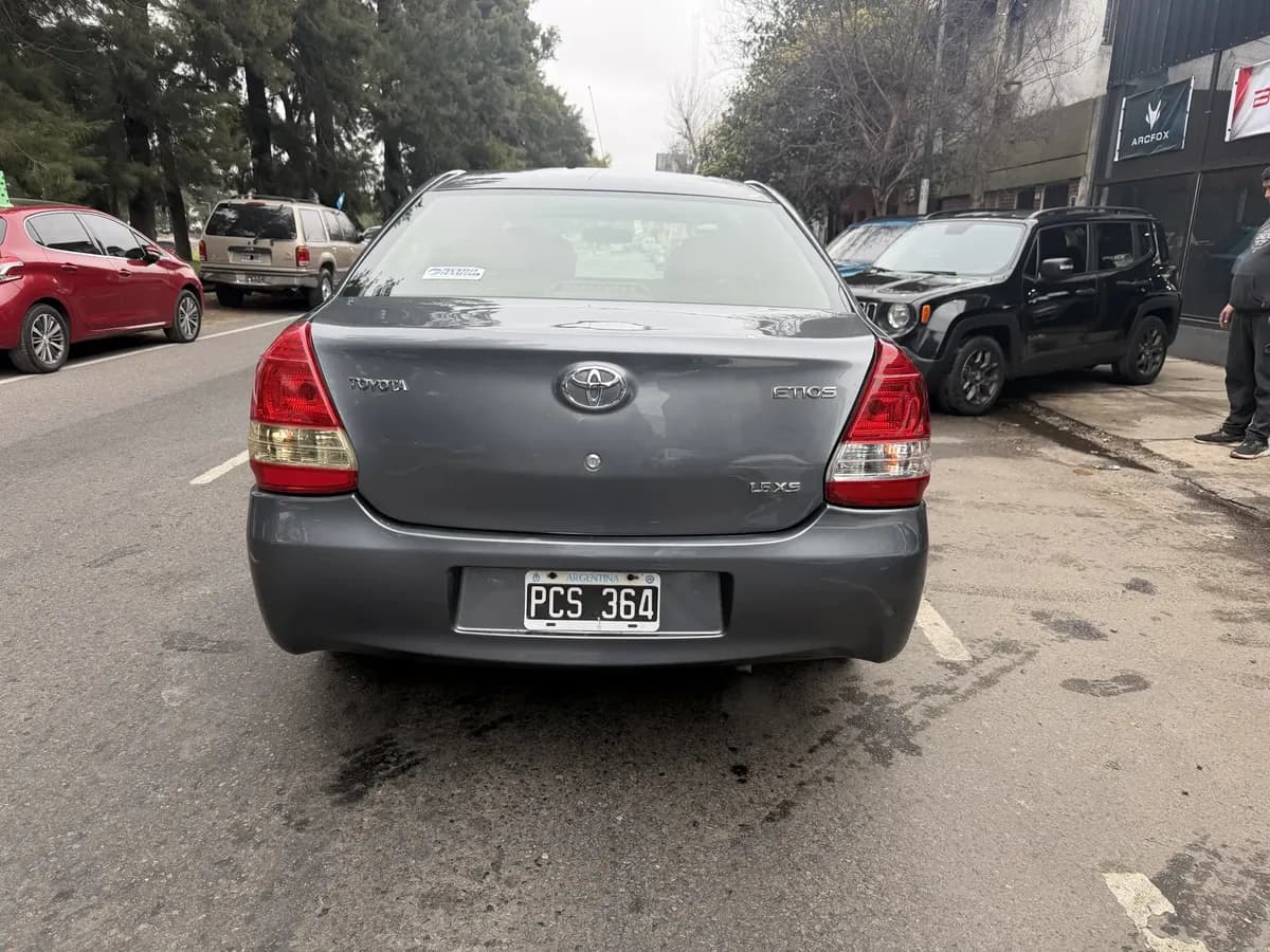 Toyota Etios 2015, foto 11