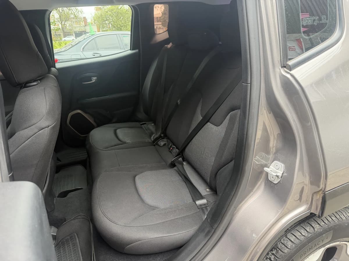 Jeep Renegade 2018, foto 16
