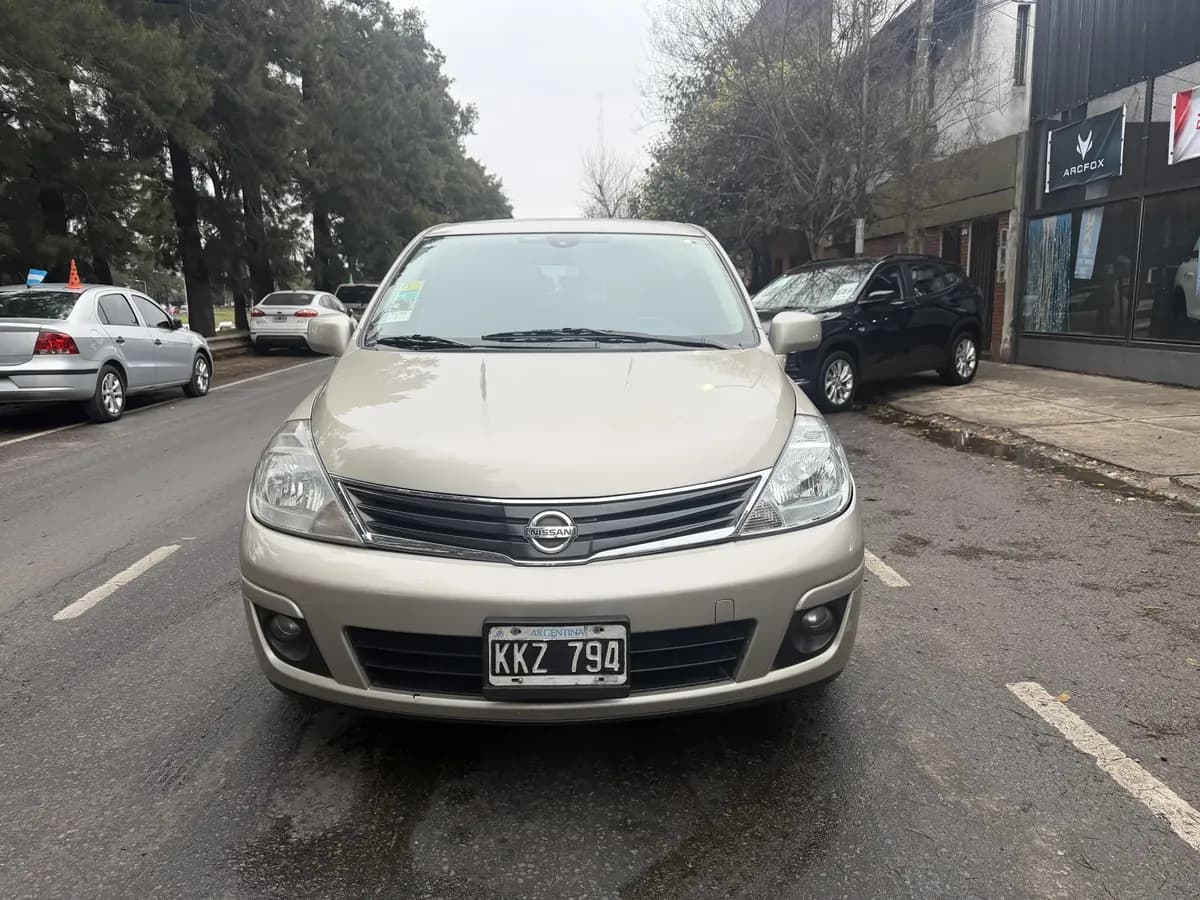 Nissan Tiida 2011, foto 14