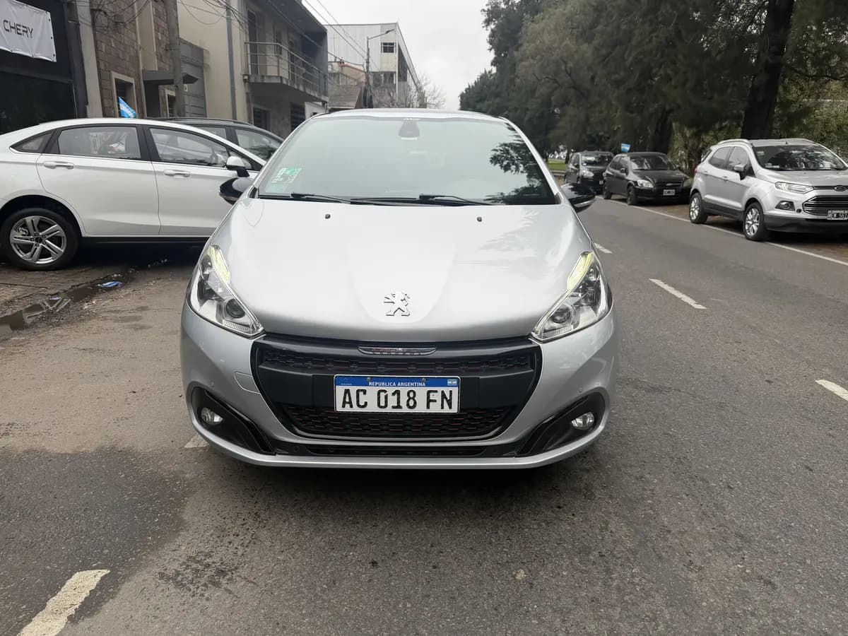 Peugeot 208 2017, foto 7