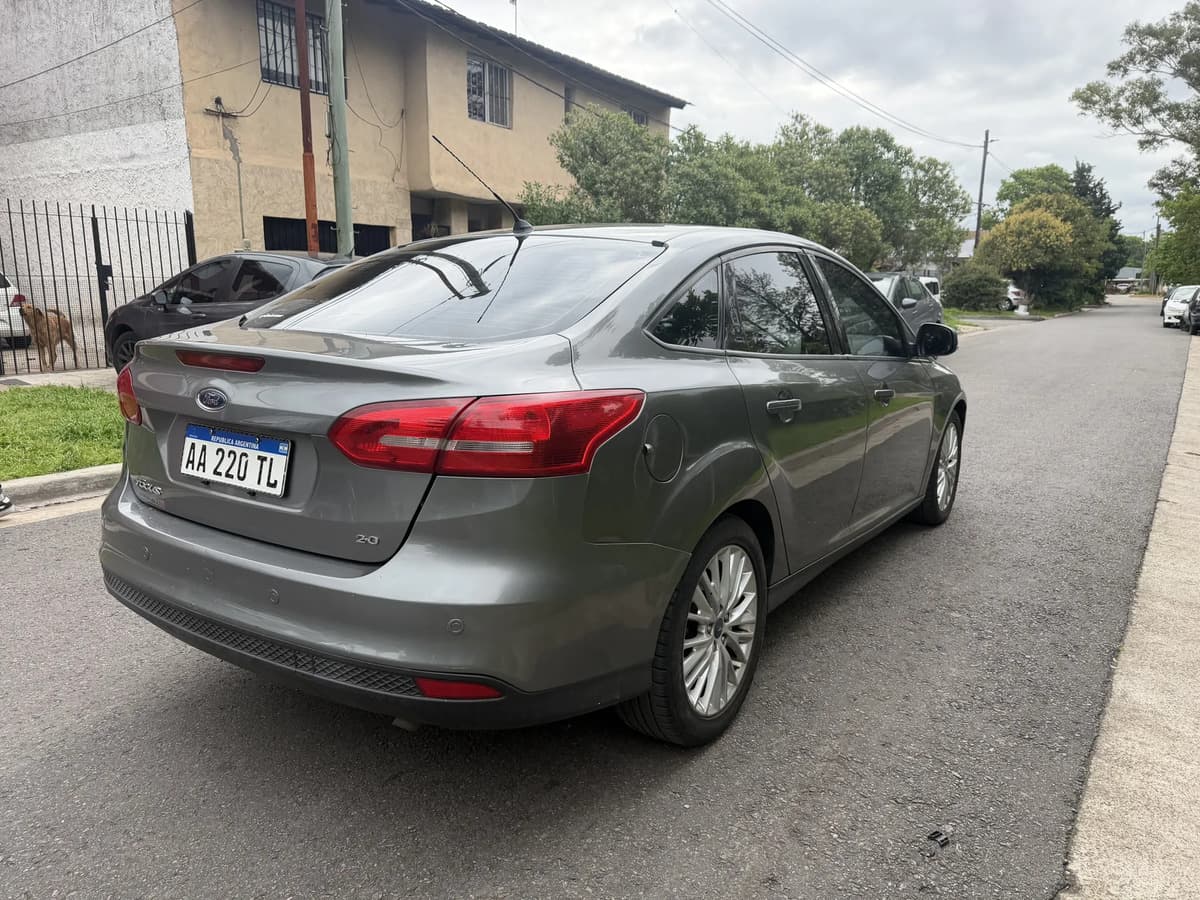 Ford Focus III 2016, foto 6