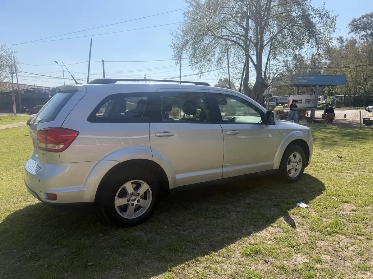 Dodge Journey 2011, foto 9