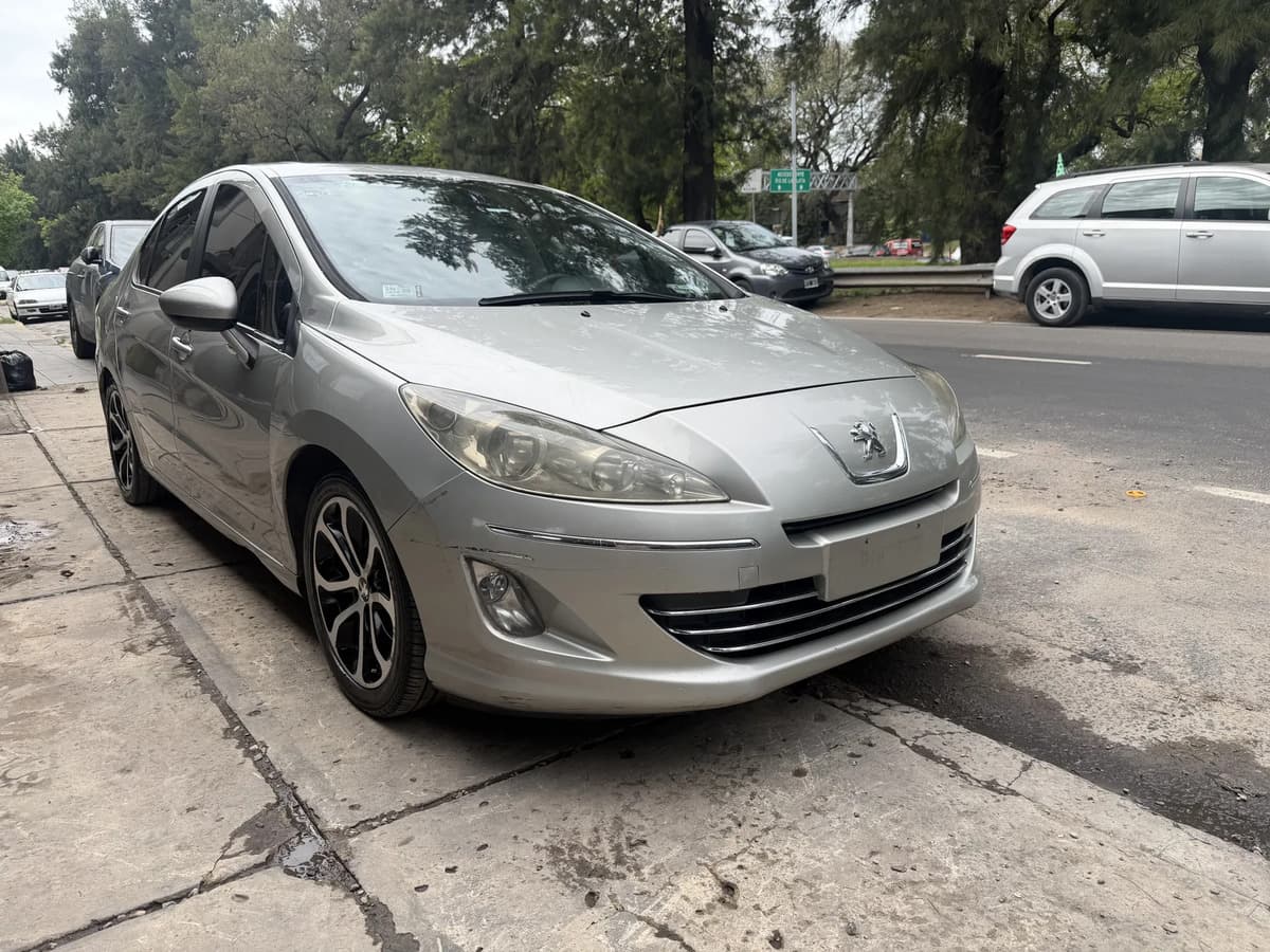 Peugeot 408 2011, foto 12