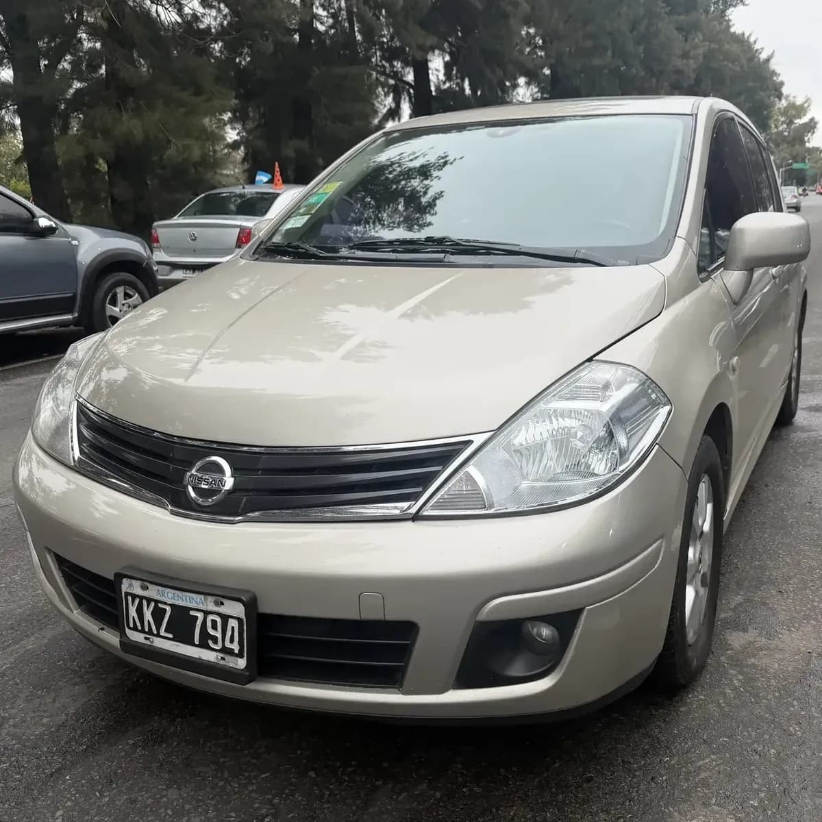 Nissan Tiida 2011, foto 1