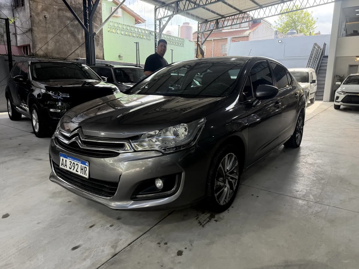 Citroën C4 Lounge 2016, foto 1