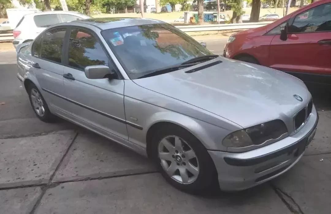 BMW Serie 3 2000, foto 1